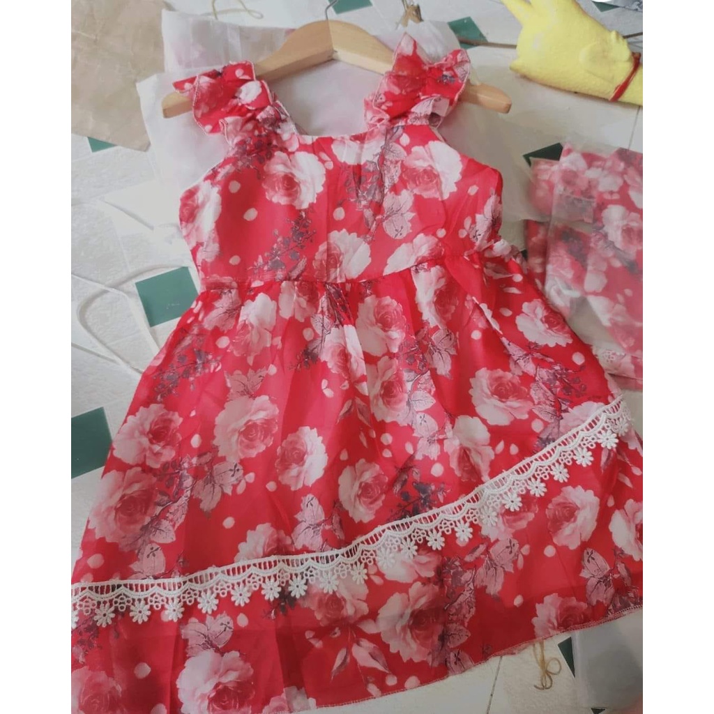 Đầm Họa Tiết Bông Hoa Hồng Xinh Xắn