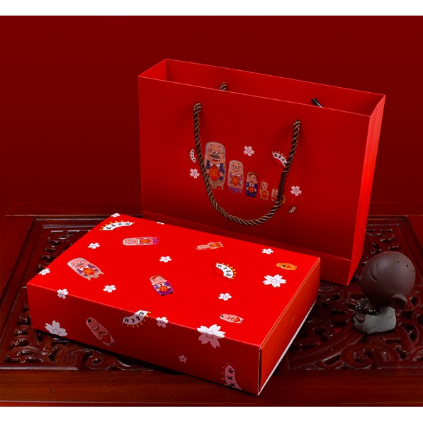 Hộp búp bê Nga túi xách
