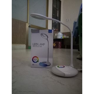 Đèn led để bàn lock&lock lit107
