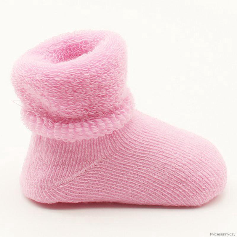 Vớ cotton xinh xắn dành cho bé từ 0 đến 6 tháng tuổi