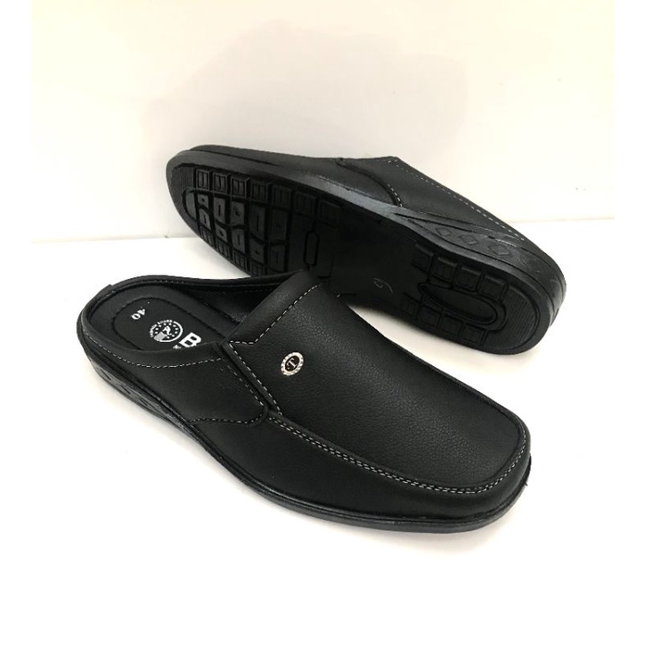 Dép sapo nam phom đẹp ..da mềm..đế khâu sẵn rất chắc chắn,mã SP 12