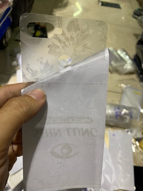 Dán decan mặt sau oppo F9 cắt sẵn