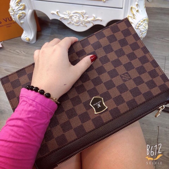 Cltuch cầm tay  bản to