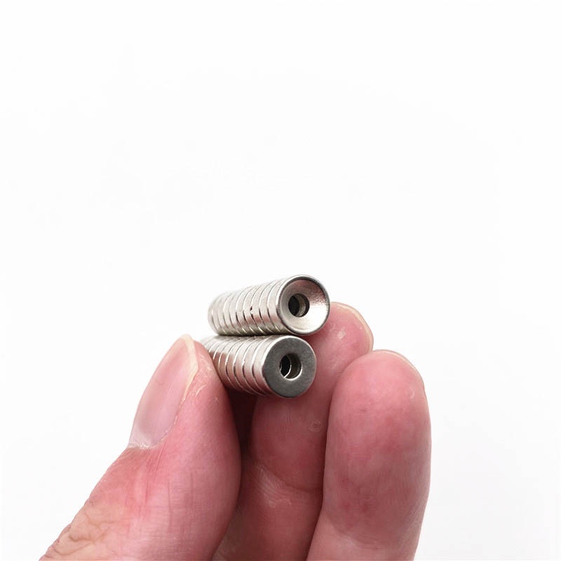 Nam châm câu cá 8x3 lỗ 3mm dùng làm cầu câu đồ chơi