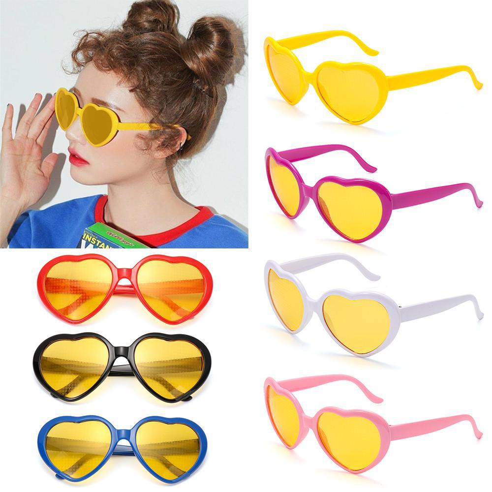 Mắt Kính Hình Trái Tim Có Đèn Phát Sáng Trong Đêm