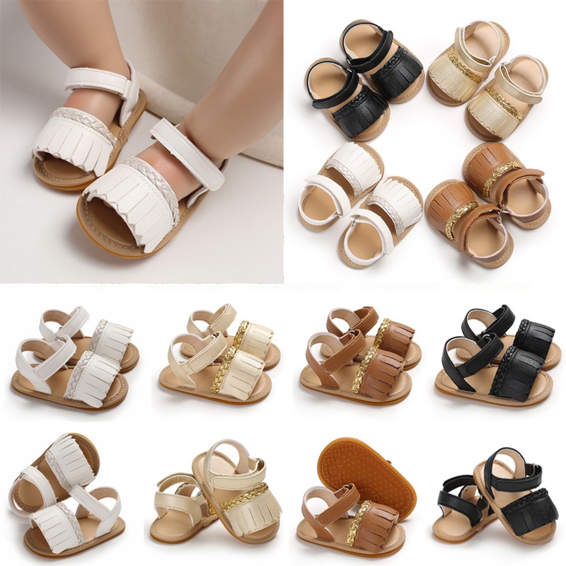 Sandal quai hậu trang trí tua rua chống trượt cho bé