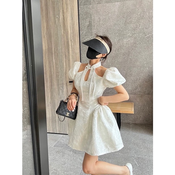 ĐẦM GẤM CỔ YẾM GIỌT NƯỚC KHOÉT VAI RỚT TAY PHỒNG