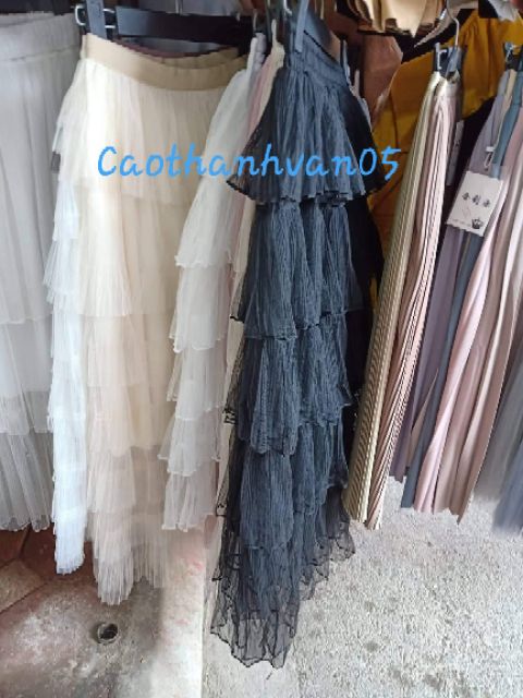 Chân váy tầng von xinh xắn | BigBuy360 - bigbuy360.vn