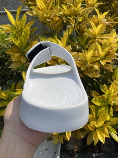 Oofos xuất Châu Âu,Mỹ