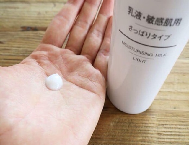 Sữa dưỡng ẩm Muji Moisturising Milk