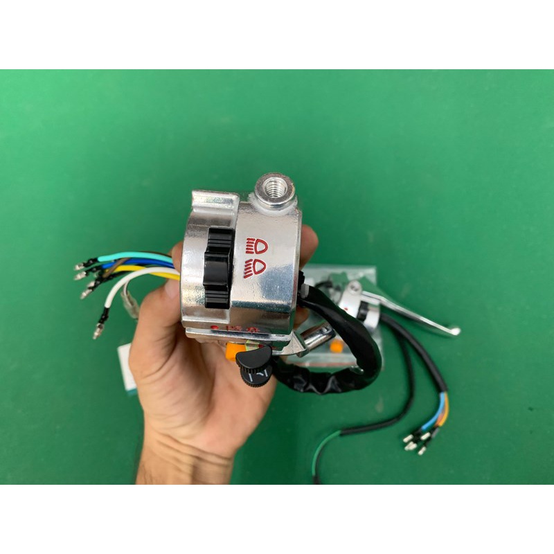 Cùm công tắc , Ốp tay Cup 82 có đề