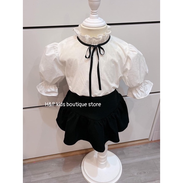 Xả Set áo sơ mi buộc dây kèm cv đen bé gái