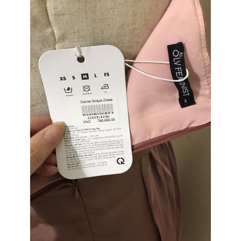 Mình pass đầm newtag ạ