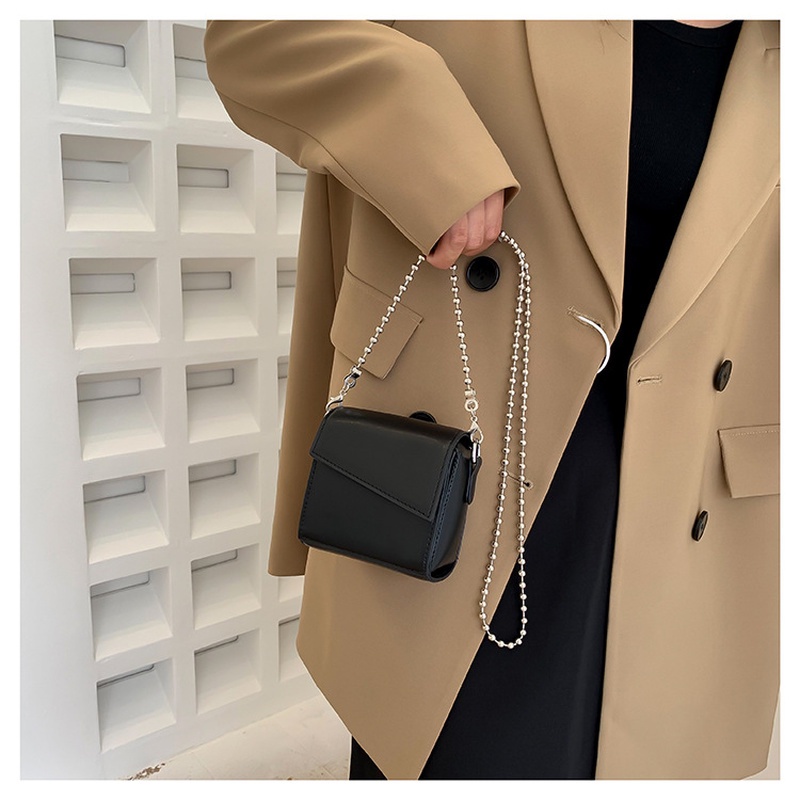 Túi Đeo Chéo Mini Phối Dây Xích Thời Trang Mùa Hè 2022 Gylb1385