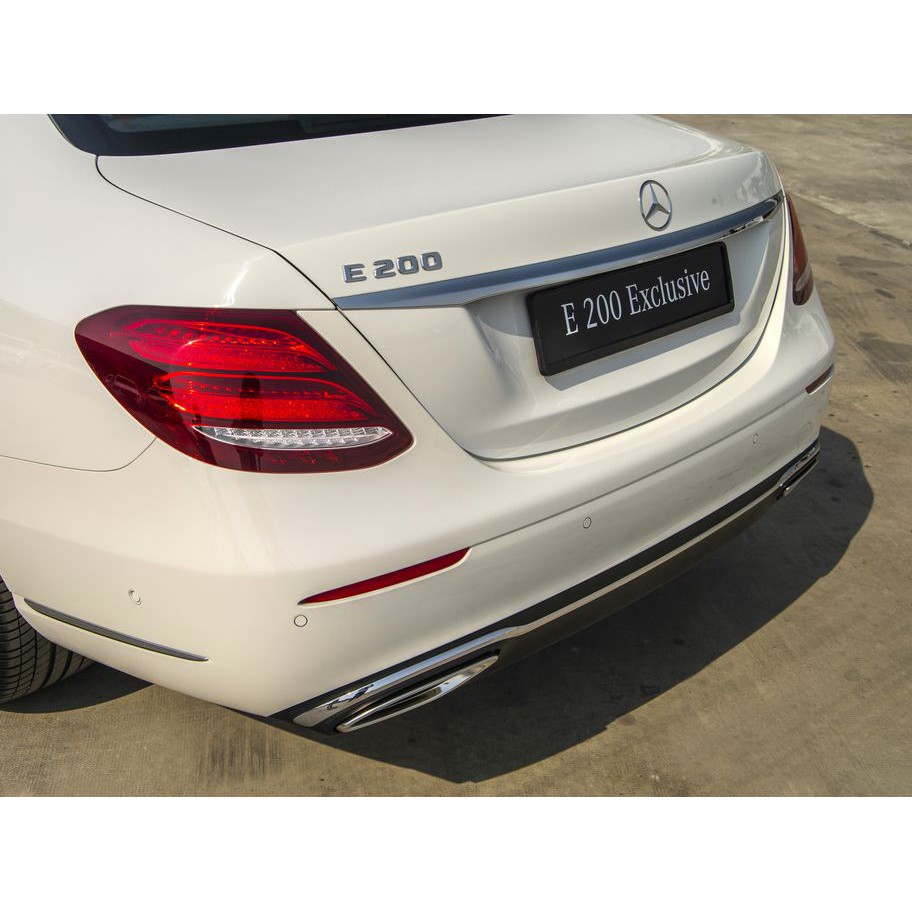 Tem, decal chữ E200 và E300 bằng Inox dán đuôi xe ô tô Mercedess