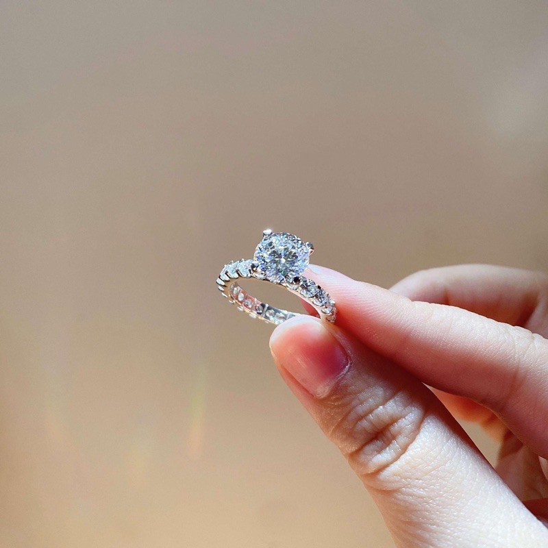 Nhẫn nhô bạc 925 nạm đá Topaz giác cạnh cực sáng ,sang