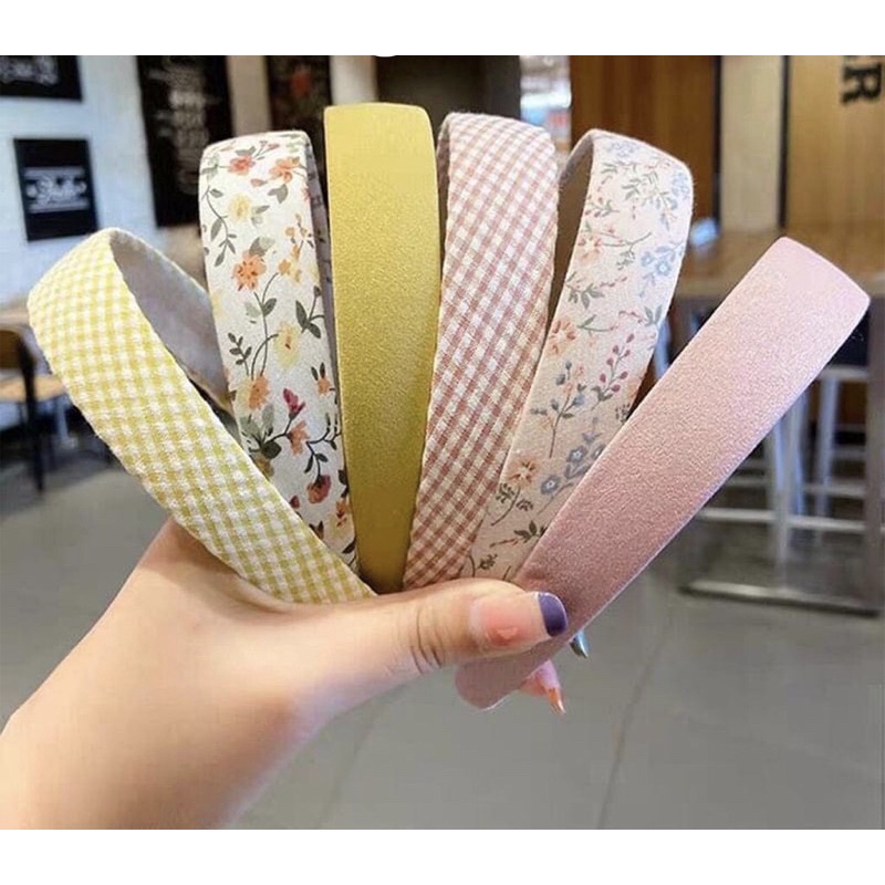 Bờm tóc nữ phong cách retro