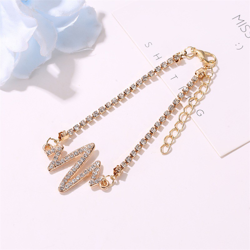 Vòng tay hình nhịp tim đính đá sang trọng cho nữ