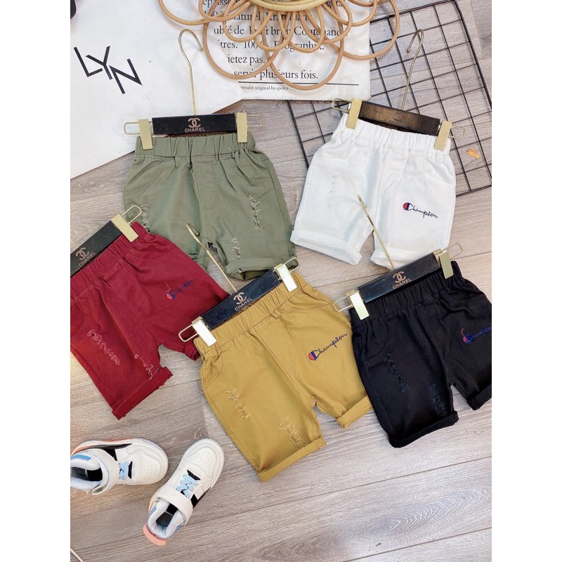 Quần đùi jean kaki rách,thêu chữ cho bé size 8-23kg