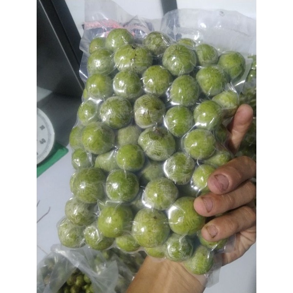 Quả Sấu Tươi Hái Cây Hút Chân Không Cấp Đông Dùng Để Chế Biến Món Ăn