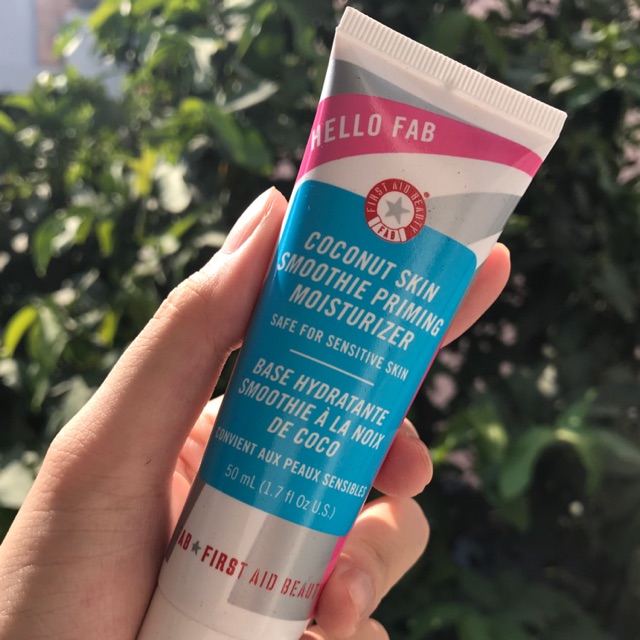 Kem dưỡng Hello FAB Coconut Skin Smoothie Priming Moisturizer