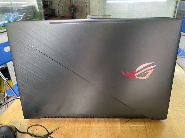 Laptop cũ Asus GL703 core i7 8750H còn BH hãng | BigBuy360 - bigbuy360.vn