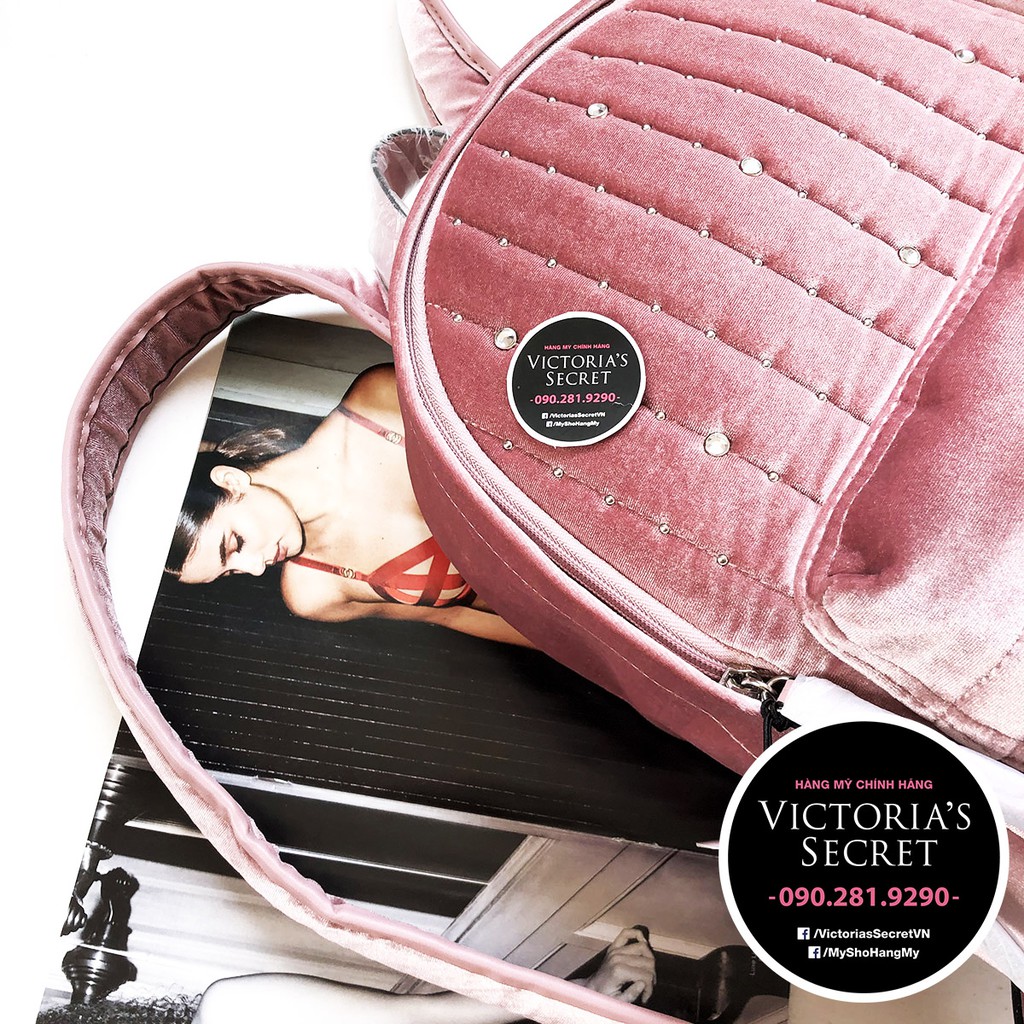 Ba lô nhung màu hồng kết hạt trắng KT 36x26x13cm - Hàng nhập Victoria's Secret USA