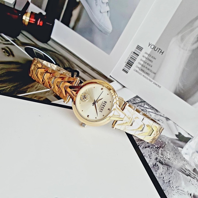 Đồng hồ nữ Versus dây thép, kích thước 30m