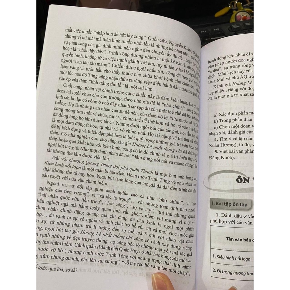 Sách - Bài tập ngữ văn 10 tập hai Cánh diều, Bán kèm 1 cuốn tô màu 15k