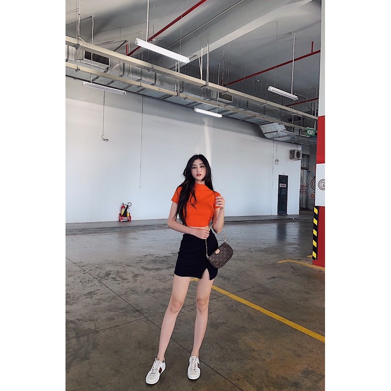 CHÂN VÁY GÂN XẺ - KHÔNG XẺ