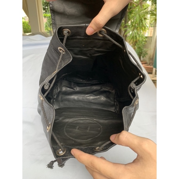 Túi chuẩn si. Túi qua sử dụng. Khách vui lòng xem hình nếu muốn biết thêm thông tin sản phẩm mời khách vô chat . Thanks.