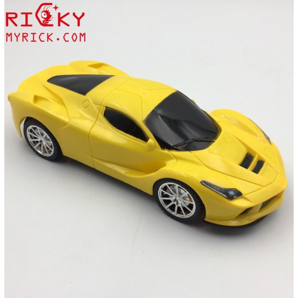 Xe điều khiển vô lăng