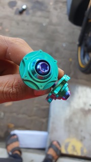 Combo Gù Titan Gr5 + Ốc 6li4 gắn gù