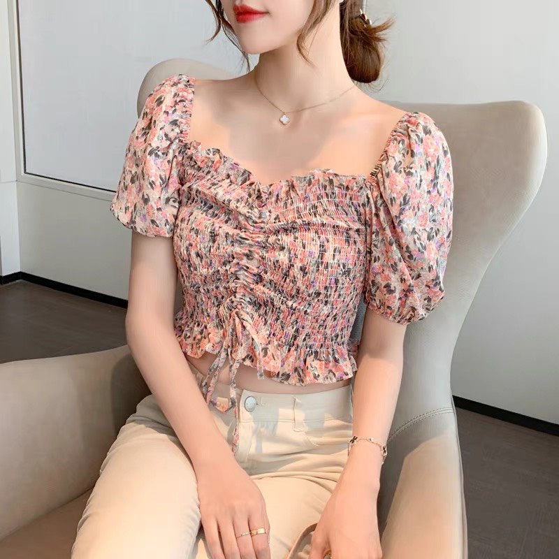 Áo hoa cổ vuông tay ngắn phong cách Hàn Quốc | BigBuy360 - bigbuy360.vn