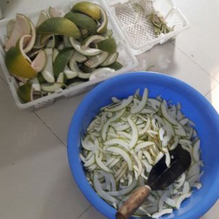 4hộp MỨT BƯỞI