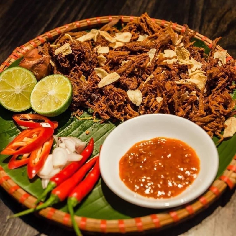 KHÔ HEO CHÁY TỎI