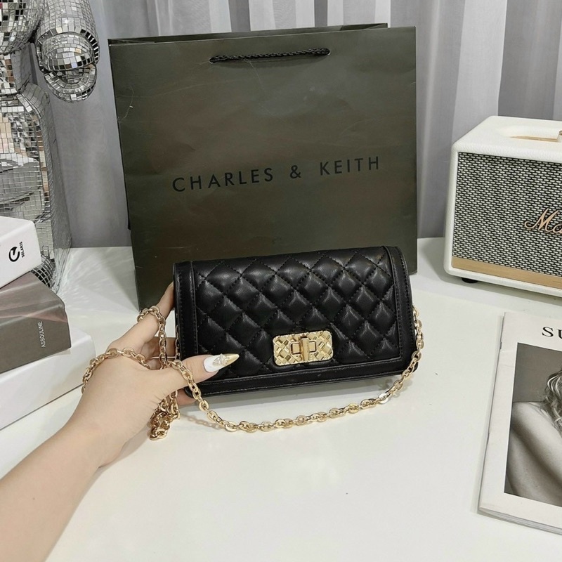 Túi đeo vai,đeo chéo CN.K1 trần ô hàng đẹp khoá xoay dập logo nổi phong cách đơn giản,đựng vừa điệnthoại(hàng chuẩn ảnh)