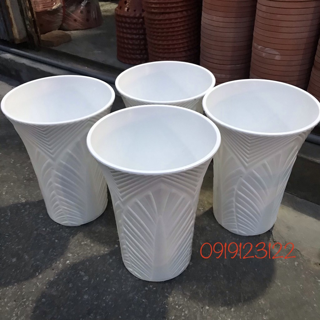 Chậu Nhựa Ống Giả Sứ Hoa Văn Chiếc Lá (25x33x16.5cm) bền chắc, rất đẹp và trang nhã, phù hợp hoa kiểng, cây ăn trái