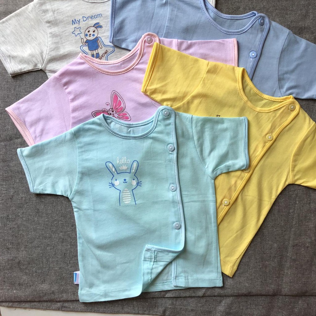 Áo Sơ Sinh Cotton Tay Ngắn Cài Nút Lệch Màu Thái Hà Thịnh- Chất Vải Cotton 100% Mềm, Mịn, Thoáng Mát