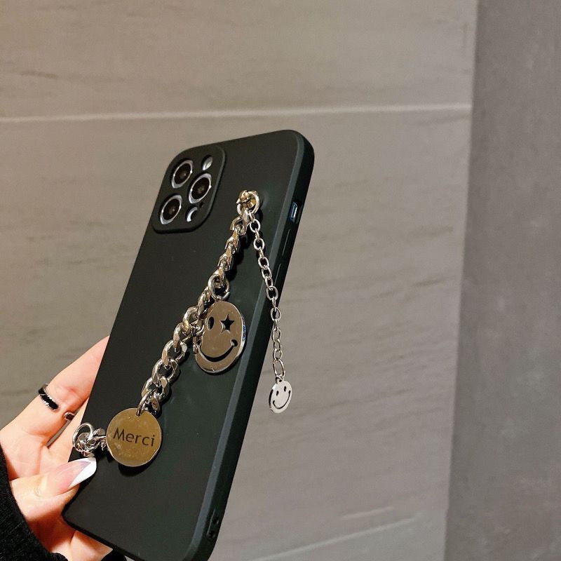 Ốp Điện Thoại Mềm Màu Đen Có Dây Xích Bạc Hình Mặt Cười Cho IPhone 14 13 6 S 7 / 8 SE 2020 7P / 8Plus X XS XR 11 12 13 Mini Pro Max