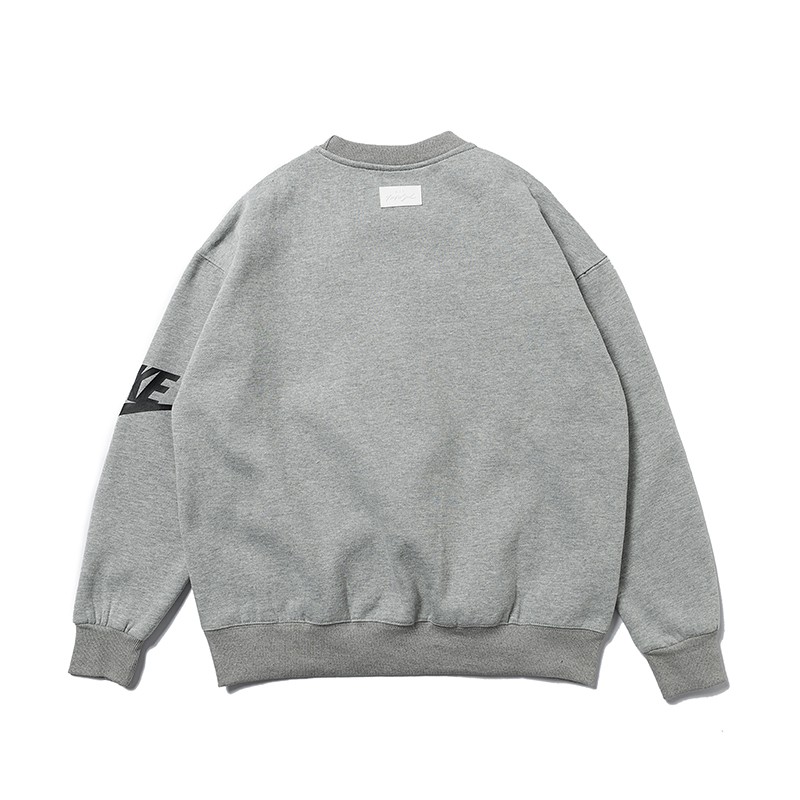 Áo Sweater cổ tròn chất liệu cotton thời trang năng động | BigBuy360 - bigbuy360.vn
