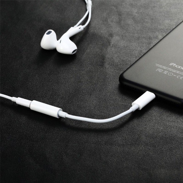 JACK CHUYỂN TAI NGHE TỪ LIGHTNING SANG JACK 3.5 THÔNG DỤNG.