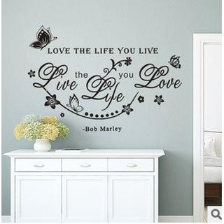 Sticker Dán Tường Họa Tiết Hình Con Bướm Và Hoa Và Chữ Love Dùng Trong Trang Trí Phòng hoa lụa gương trang trí chụp ảnh