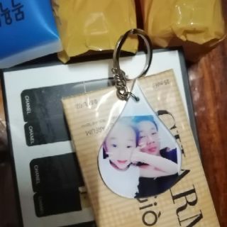 Combo hoa sáp và móc khóa