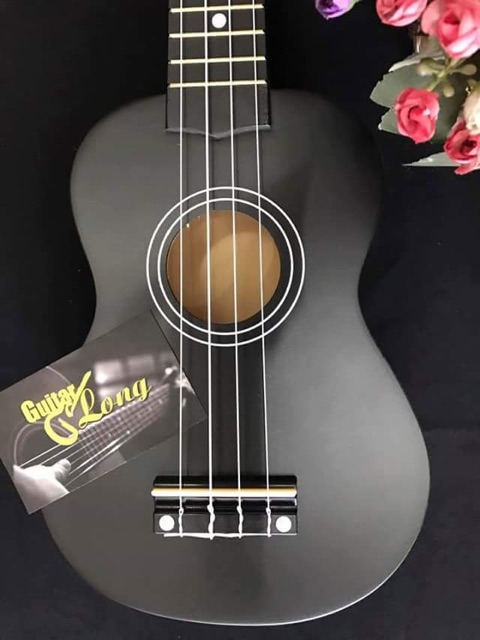 Đàn Ukulele Soprano màu đen giá chỉ 290k