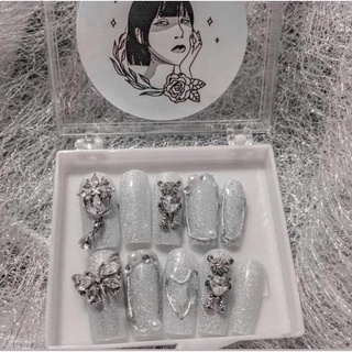charm gấu trang trí móng tay