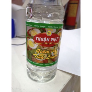 Giấm ăn Tinh Luyện Thuận Việt chai 900ml