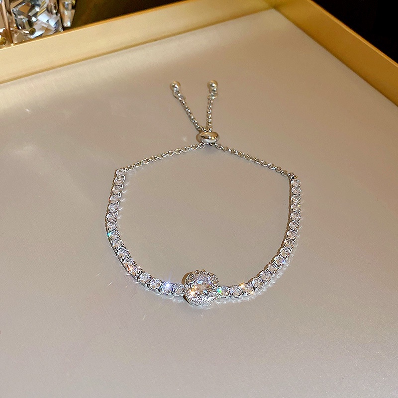 Lắc tay nữ titan mặt hình vuông đính đá sang chảnh phong cách vintage vòng tay titan bền màu June accessories