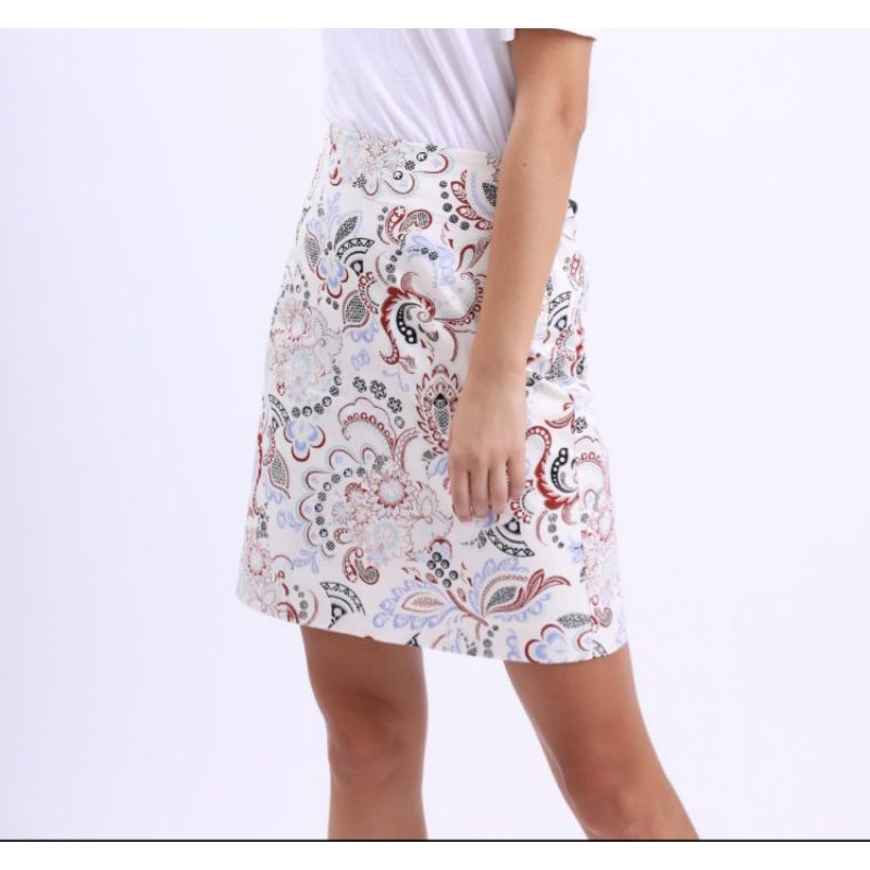 Chân váy Ann dư xịn