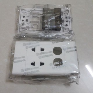 MẶT 2 Ổ CẮM + 2 LỖ SINO - S18